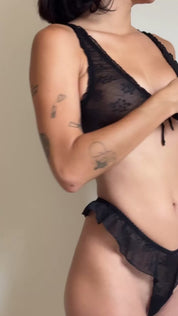 Billy Triangle Bralette - black